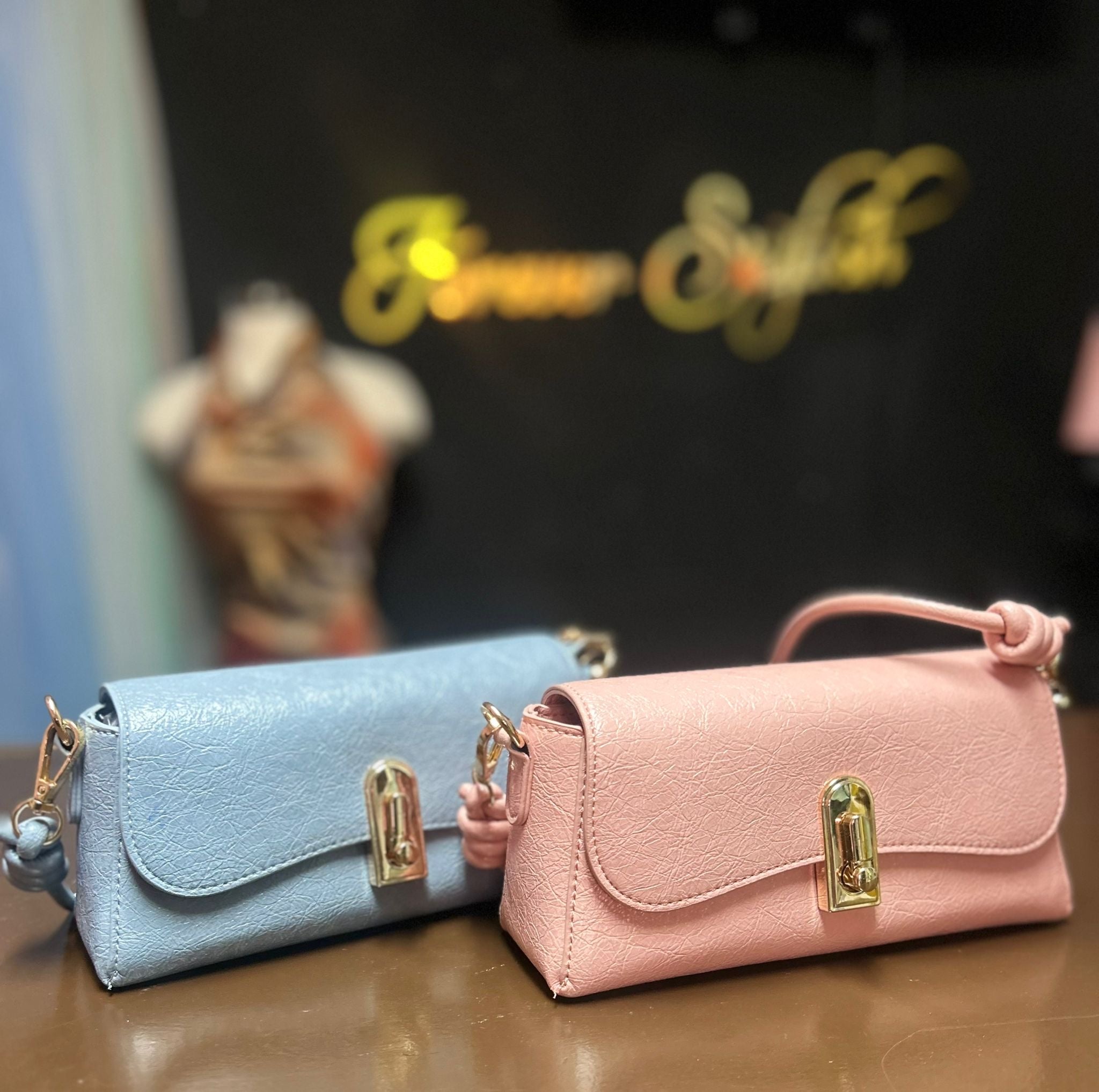 Fallen Shoulder Bag Main image